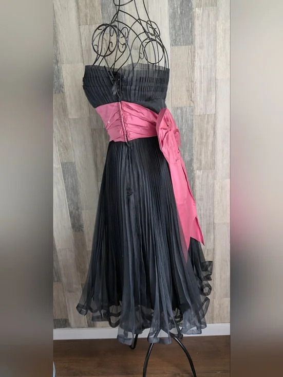 Betsey Johnson Special Occasion Dress - Picture 8 of 16